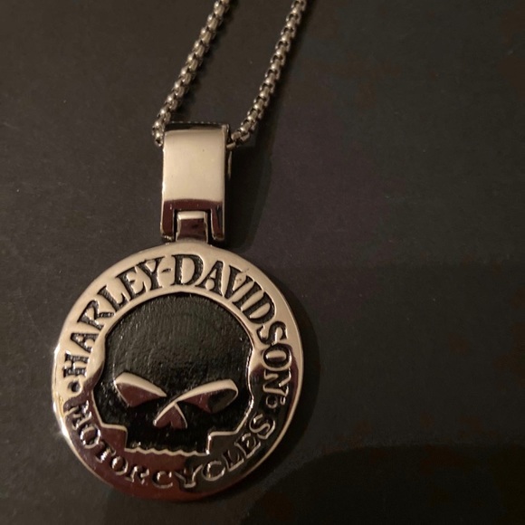 - Willie G Necklace - Picture 3 of 5